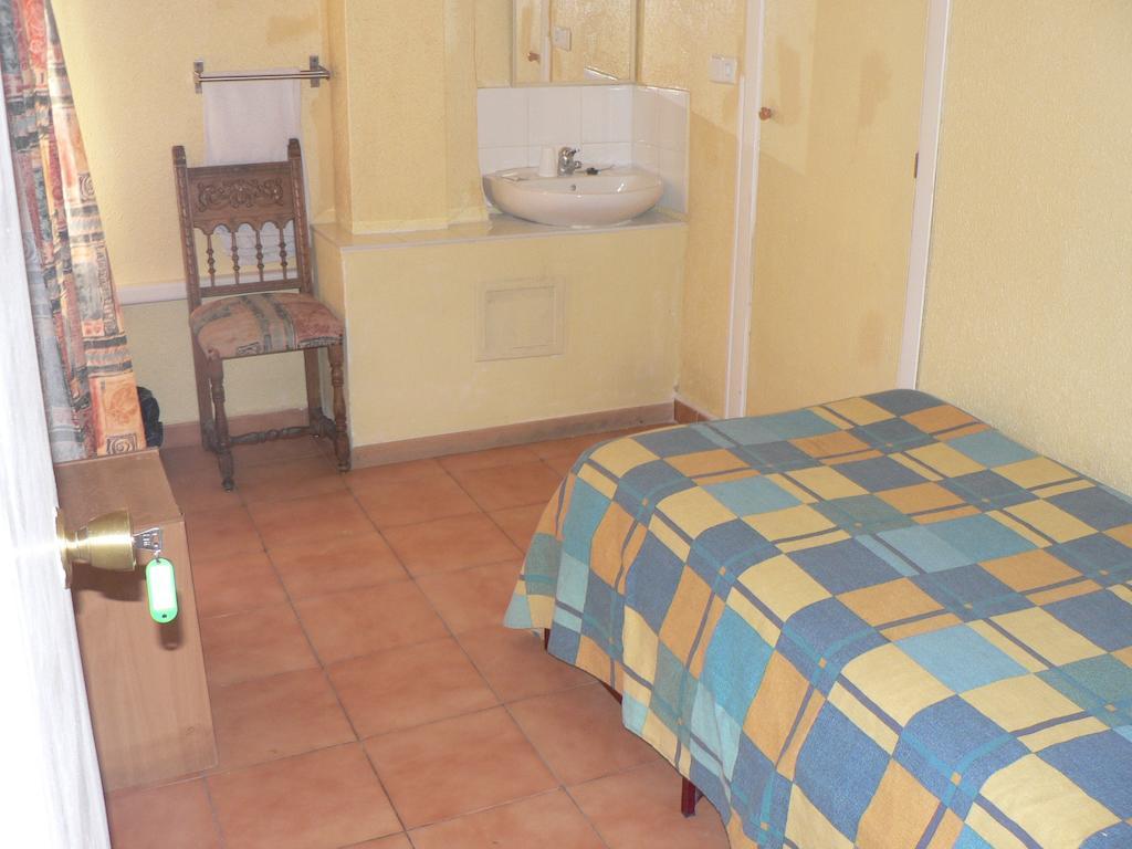 Hostal Terramar Palma de Maiorca Quarto foto