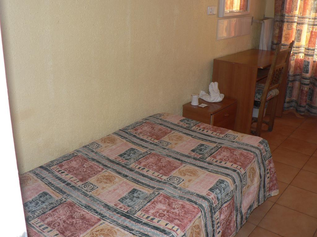 Hostal Terramar Palma de Maiorca Quarto foto